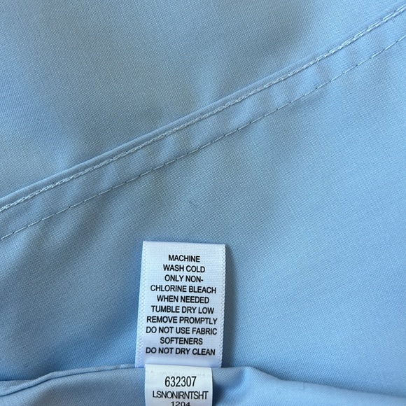 Banana Republic Non-Ironed Tailored Blue Dress Shirt - Picture 6 of 8